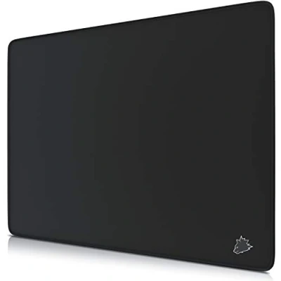 Abbildung von CSL Computer Titanwolf XXL Speed Gaming Mauspad Schwarz 440 x 350mm Mousepad Tischunterlage Large Size verbessert Präzision und Geschwindigkeit