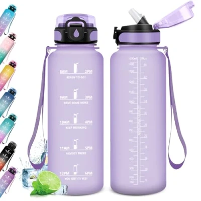 Abbildung von Wasserflasche Sport 1.5L, Motivierende Trinkflasche mit Zeitmarkierung, Auslaufsicher Strohhalm, Kohlensäure Geeignet, Sportflasche für Gym, Fitness, Büro, Schule, Yoga, Outdoor