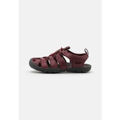 Abbildung von KEEN Damen Clearwater CNX Sandalias, Wine/Red Dahlia Leather, 40.5 EU