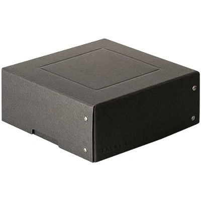 Abbildung von Original Falken PureBox Black. Made in Germany. 85 mm hoch 200x200 mm. Aufbewahrungsbox mit Deckel aus stabilem Recycling Karton Blauer Engel Vegan Geschenkbox Transportbox Schachtel Allzweckbox
