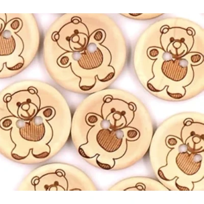 Abbildung von 12 wunderschöne Holzknöpfe rund natur mit Teddy Aufdruck 15mm 2 Löcher zum aufnähen annähen DIY Handarbeit Scrapbooking für Kinderkleidung Jacken Mützen Strampler