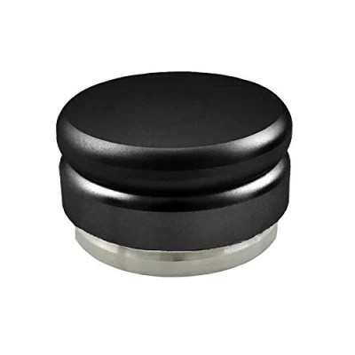 Abbildung von scarlet espresso Tamper »Flat« für Barista; zur perfekten Extraktion mit Siebträgermaschinen; Siebe 58 mm Durchmesser; solide Ausführung 490 g Gewicht (Schwarz)