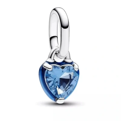 Abbildung von PANDORA ME Blaues Chakra Herz Mini Charm Anhänger aus Sterlin Silber mit künstlichem Kristall in Grün, Kompatibel und Moments Armbändern, 793042C02