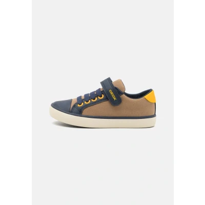 Abbildung von Geox Gisli BOY Sneaker low für Kinder, Größe: 27, Navy/red Schuhe