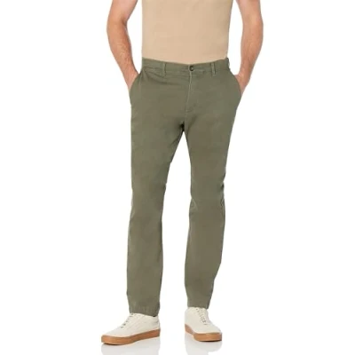 Abbildung von Amazon Essentials Herren Legere Stretch Chinohose in sportlicher Passform (in Übergröße erhältlich), Olivgrün, 29W / 29L