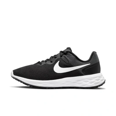 Abbildung von NIKE Performance W Revolution 6 Laufschuh Neutral, Damen, Größe: 37.5, Black/white/dark smoke grey/cool grey Schuhe