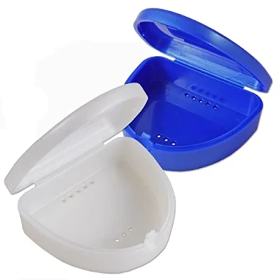 Abbildung von 2 x schlank Kieferorthopädisches Etui Box für Zahnspangen, Bleaching Schienen, Zahnersatz &amp; mehr (Blau Weiß)