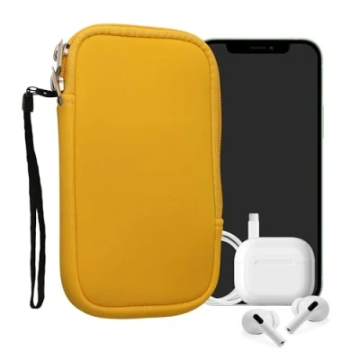 Abbildung von kwmobile Handytasche für Smartphones M 5,5&quot; Neopren Handy Hülle Honiggelb Tasche 15,2 x 8,3 cm Innenmaße