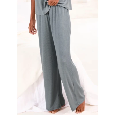 Abbildung von Vivance Dreams 7/8 Hose, in weicher Rippqualität