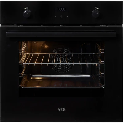 Abbildung von AEG Einbaubackofen Serie 5 mit Ringheißluft: gleichmäßige Garergebnisse auf 3 Ebenen Reinigung Wasserdampf A Elektronikuhr Timerfunktionen Grillfunktion Schwarz BEE43511AB
