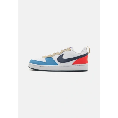 Abbildung von Nike Court Borough Low Recraft