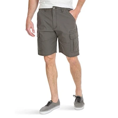 Abbildung von Wrangler Authentics Herren Classic Cargo Stretch Shorts, Olivfarbenes Ripstop, 54 DE