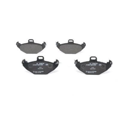 Abbildung von BOSCH 0 986 424 532 Bremsbelagsatz Low Metallic mit Anti Quietsch Blech