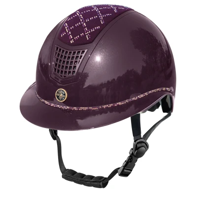 Abbildung von Fair Play Reithelm Quantinum W V Shiny Royal Berry