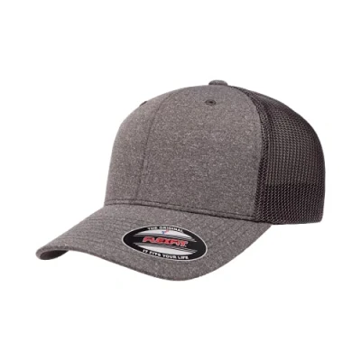 Abbildung von Flexfit Herren 110 Mesh Trucker Mütze, Schwarz, Einheitsgröße