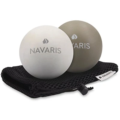 Abbildung von Navaris Massageball 2er Set Faszien Massage Selbstmassage Gummi Faszienball Lacrosse Ball Trigger Point Fuß Roller Triggerpunkte