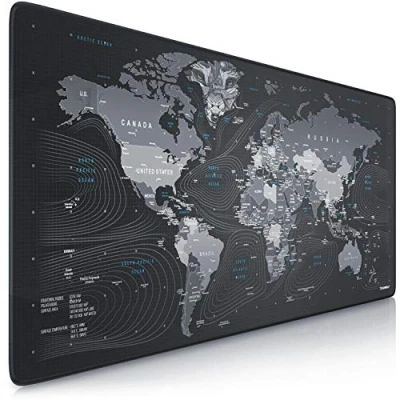 Abbildung von CSL Computer TITANWOLF XXL Speed Gaming Mauspad 900 x 400mm Mousepad Tischunterlage Large Size verbessert Präzision und Geschwindigkeit rutschfest Design Weltkarte Wolfskopf