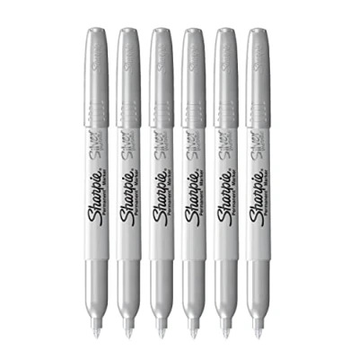 Abbildung von SHARPIE Metallic Permanentmarker, feine Spitze, für die meisten Oberflächen geeignet (Silber, 1 Stück (6er Pack))