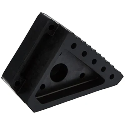 Abbildung von MaxxHaul 70072 Solid Rubber Heavy Duty Wheel Chock