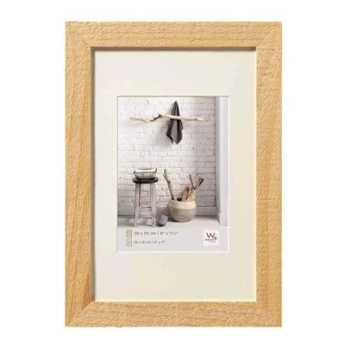 Abbildung von walther design Bilderrahmen natur 13 x 18 cm mit Passepartout, Home Holzrahmen HO318H