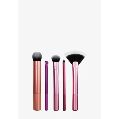 Abbildung von Real Techniques RT Artist Essentials SET Makeup Set, Größe: One Size,