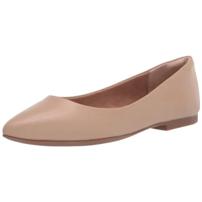 Abbildung von Amazon Essentials Damen Ballerinas mit spitzem Zehenbereich, Beige Kunstleder, 40 EU Weit