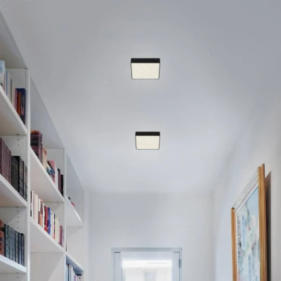 Abbildung von BRILONER LED Deckenlampe mit Sternenhimmel, rahmenlos, neutralweiße Lichtfarbe, Lampe, Deckenleuchte, Wohnzimmerlampe, Schlafzimmerlampe, Küchenlampe, 15,7x15,7x3,6 cm, Schwarz