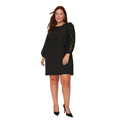Abbildung von Trendyol Damen Woman Mini Bodycon Standing Collar Woven Plus Size Dress Kleid, Schwarz, 42