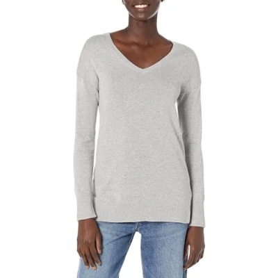 Abbildung von Amazon Essentials Damen Leichter Tunika Pullover Mit Langen Ärmeln Und V Ausschnitt (Erhältlich In Übergröße), Hellgrau Meliert, L