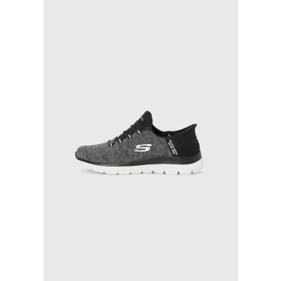 Abbildung von Skechers Damen Hands Free Slip Ins Summits Dazzling Haze Sneaker, Schwarz Weiß, 39.5 EU Weit