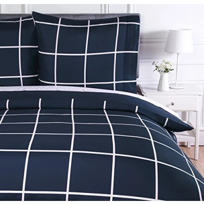 Abbildung von Amazon Basics Bettwäsche Set, 135 x 200 cm, Leicht Mikrofaser, 3 Stück, Marineblau, Schottenmuster