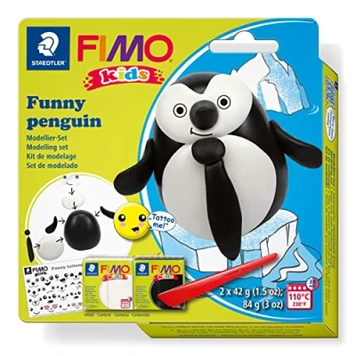 Abbildung von STAEDTLER Modellierset Pinguin FIMO kids, speziell für Kinder einfach umzusetzen mit Schritt Anleitung, 2 kids Blöcke, Modellierstab, Tattoobogen, 8035 18