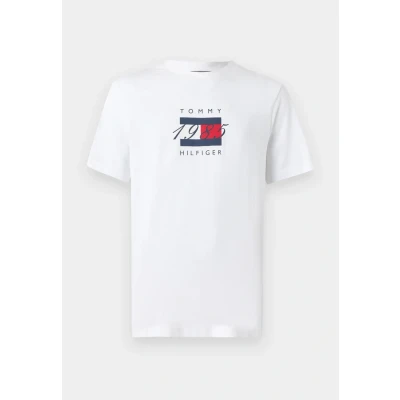 Abbildung von Tommy Hilfiger Linear FLAG Graphic TEE Unisex Tshirt print, Größe: XS, White