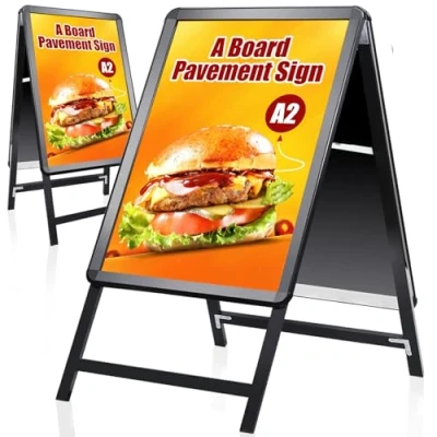 Abbildung von WIIGO Kundenstopper A2 Doppelseitiger wetterfester Plakatständer, A Rahmen Ständer Outdoor, Aufsteller für Werbung &amp; Messen (A2, Schwarz)
