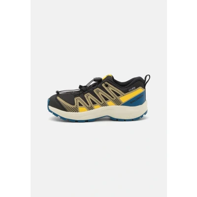 Abbildung von Salomon XA PRO V8 Waterproof Unisex Hikingschuh für Kinder, Größe: 35, Black/gray green/powder giallo Textil/synthetik