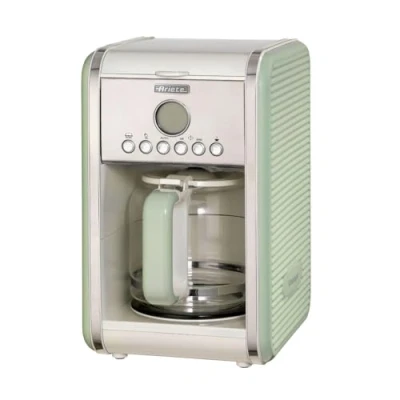 Abbildung von Ariete Vintage 1342 Retro Americano Kaffeemaschine, Hartglaskaraffe, bis zu 12 Tassen, 24 Stunden Timer, Auto Abschaltung, Anti Drip Funktion, beheizte Platte, 1,5 L Fassungsvermögen, 2000 W, Grün