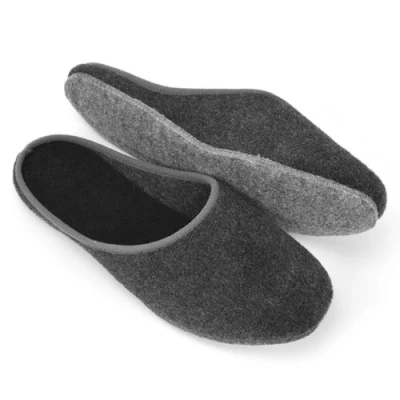 Abbildung von Pantoffelmann Hauspantoffeln mit Filzsohle I Gemütliche Filzpantoffeln Warme &amp; atmungsaktive Unisex Hausschuhe Filz Pantoffeln Herren Damen dicker Laufsohle