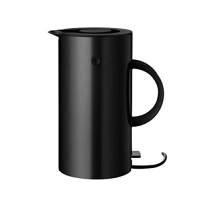 Abbildung von Stelton Wasserkocher EM77 Elektrischer Kocher, Wasserkessel, Teekanne Schnell kochend, niedriger Energieverbrauch, entnehmbarer Kalkfilter, Sicherheitsschalter 1,5 Liter, Schwarz, EU Stecker