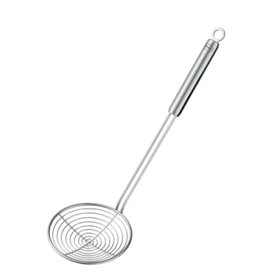 Abbildung von RÖSLE Seihlöffel, Hochwertiger Abseihlöffel mit Rundgriff, 12 cm, Edelstahl 18/10, spülmaschinengeeignet, Silber, Silbern
