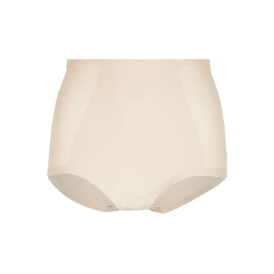 Abbildung von Triumph Medium Series Highwaist PANT Shapewear, Damen, Größe: Small, Nude/beige