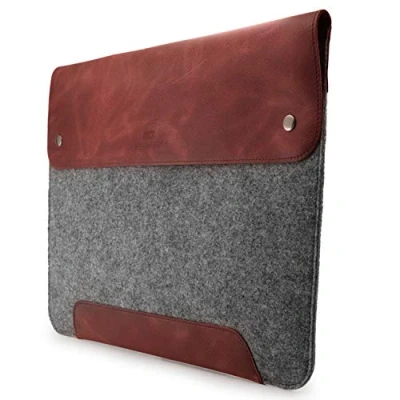 Abbildung von MegaGear MacBook Tasche aus echtem Leder und Fleece,Laptop Hülle für Pro Air,14 Zoll,13 Zoll (M2,M2 Pro,M2 Max,M1), 13,3 Zoll, iPad 12,9 Modelle 2020,2021,2022 2023