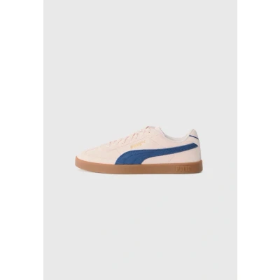 Abbildung von Puma CLUB II ERA Unisex Sneaker low, Größe: 45, Jasmine flower/persian blue Veloursleder
