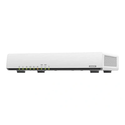 Abbildung von QNAP QHORA 301W Next Generation Wi Fi 6 Dual Port 10GbE SD WAN Router