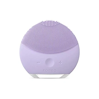 Abbildung von Foreo LUNA mini 2 Plus kompaktes Reinigungs und straffendes Gesichtsmassagegerät für alle Hauttypen, Lavender