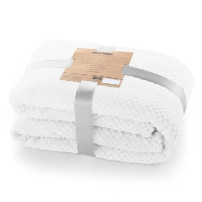 Abbildung von DecoKing Kuscheldecke 220x240 cm weiß Decke Microfaser Wohndecke Tagesdecke Fleece weich sanft kuschelig skandinavischer Stil Henry