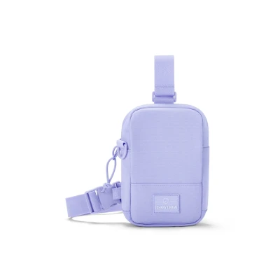 Abbildung von Johnny Urban Brusttasche Herren &amp; Damen Lila Arthur Sling Bag mit verstellbarem Gurt für Freizeit, Festival, Urlaub Umhängetasche Platz Handy, Schlüssel, Geldbörse