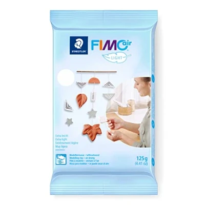 Abbildung von STAEDTLER lufttrocknende Modelliermasse FIMO air light, extra leicht, weiß, sofort gebrauchsfähig, kein Brennvorgang notwendig, 125g, angenehme Haptik, klebt nicht, 8133 0