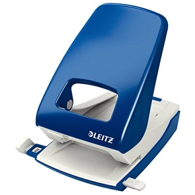 Abbildung von Leitz Starker Büro Locher aus Metall, Für 40 Blatt, Anschlagschiene mit Formatangaben, Ergonomisches Design, blau, 51380035