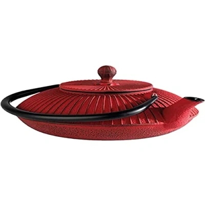 Abbildung von APS Teekanne Asia aus Gusseisen, innen emailliert, inklusive Teesieb, ideal für 2 3 Tassen Abmessungen: 18 x 19,5 cm/Höhe: 15 cm/Volumen: 0,8 l (Rot)