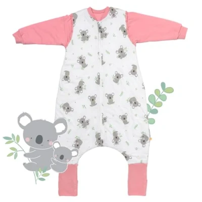 Abbildung von schlummersack Baby Schlafsack mit Füßen und Ärmeln 1 Tog, 110 cm für Körpergröße 120 Atmungsaktiv, verlängerbare Bündchen, Anti Rutsch, Oeko Tex zertifiziert, Koala Design